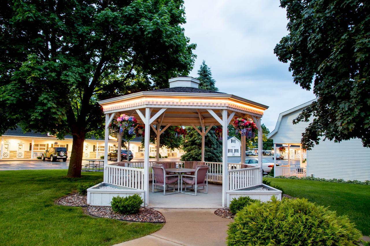 Lark Inn Tomah Exterior photo